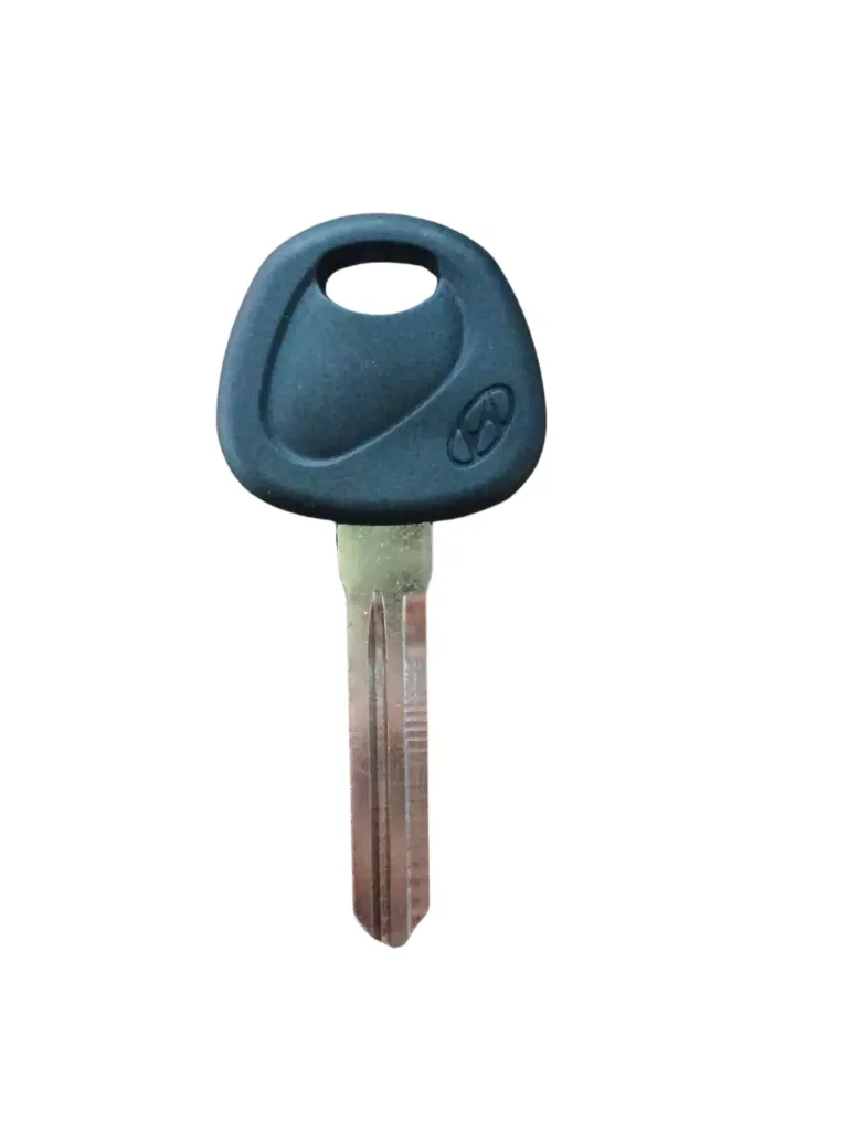 QHY11P3-LLAVE PARA VEHICULO ECON