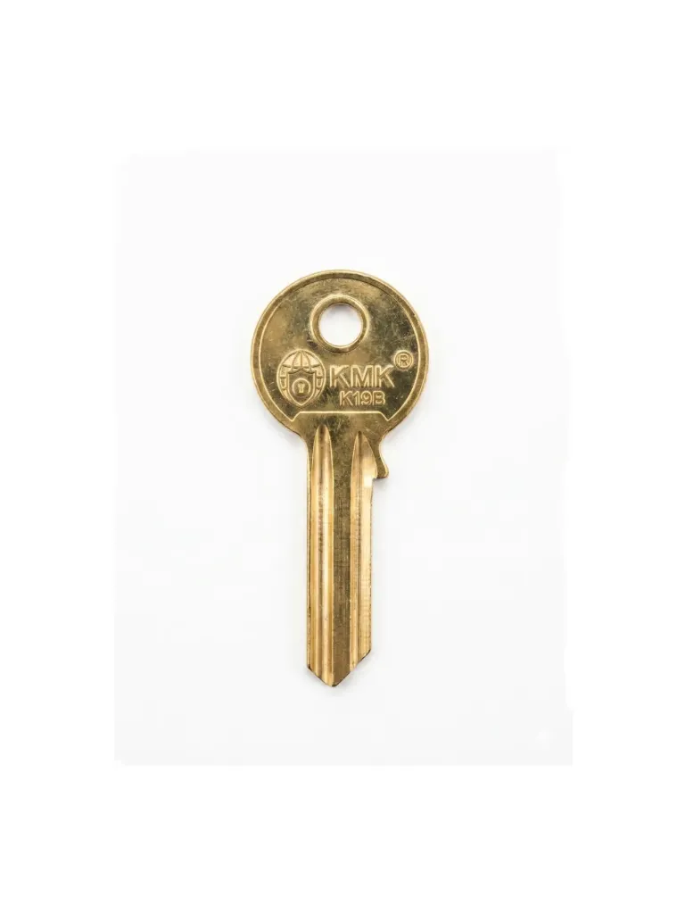 K19B - LLAVE 19B LATON MARCA KMK